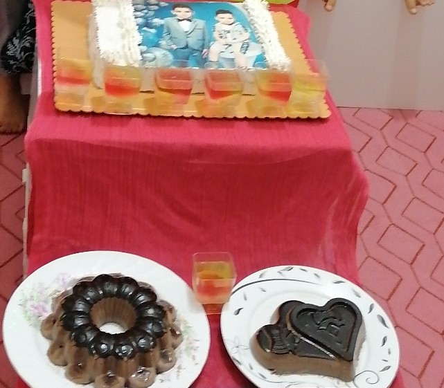 عکس پاناکوتا و کیک خودم پز 
