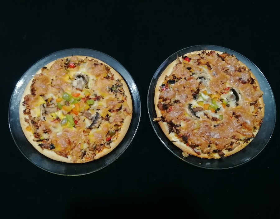 پیتزا گوشت و قارچ