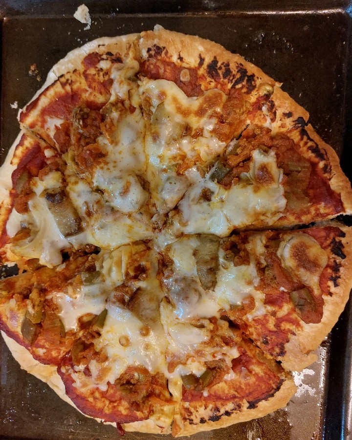 1پیتزا اسفناج و ۲پیتزا با بادمجان سرخ شده