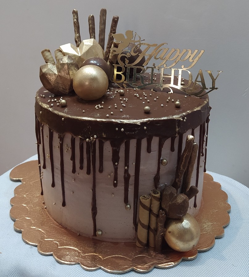 عکس کیک تولد شکلاتی