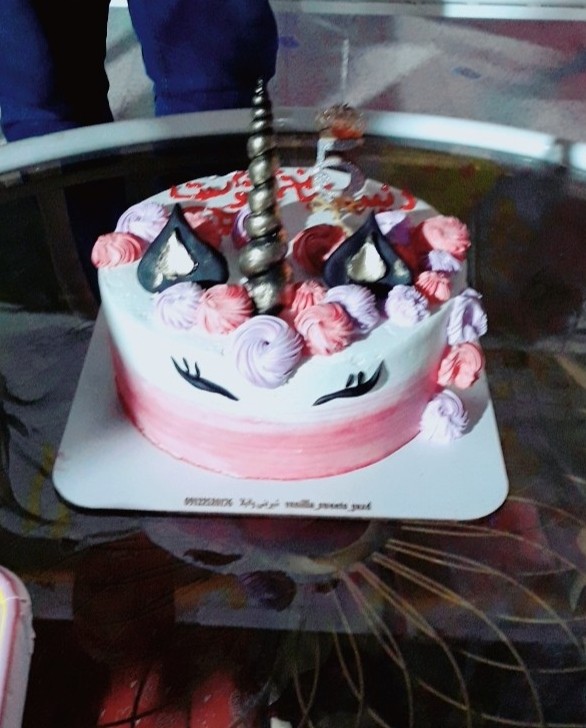 Cake (｡♡‿♡｡) 