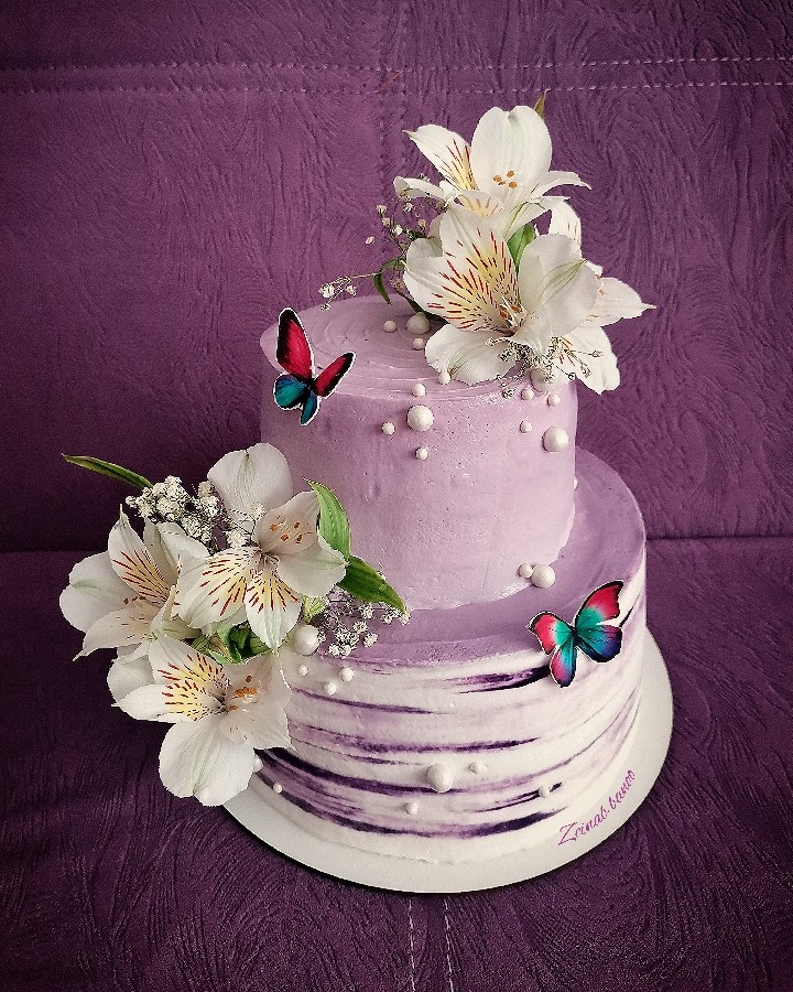 عکس کیک تولد پرماجرا