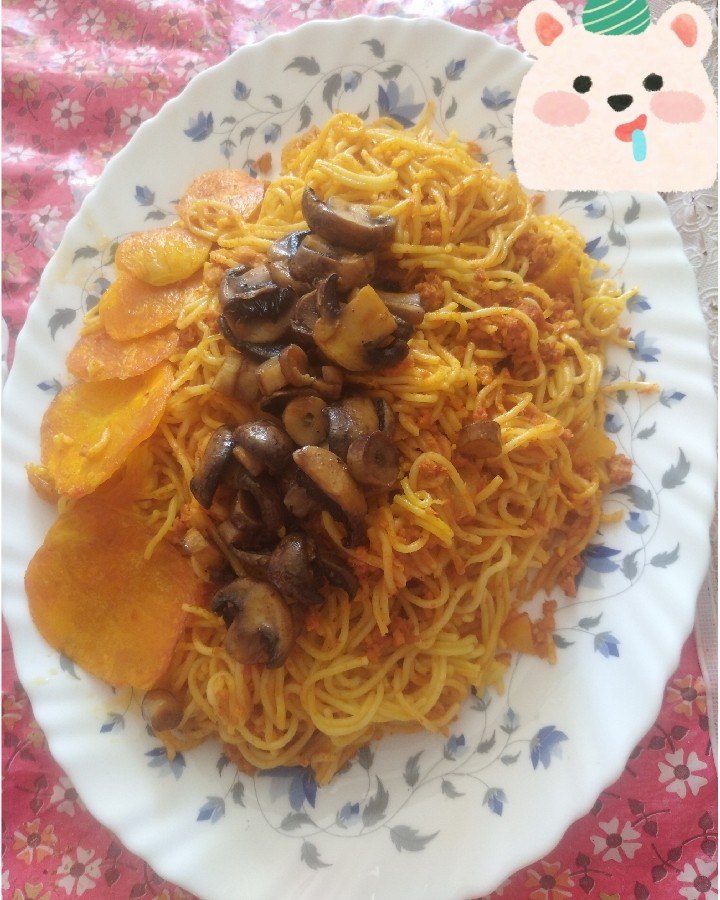 ماکارونی با قارچ