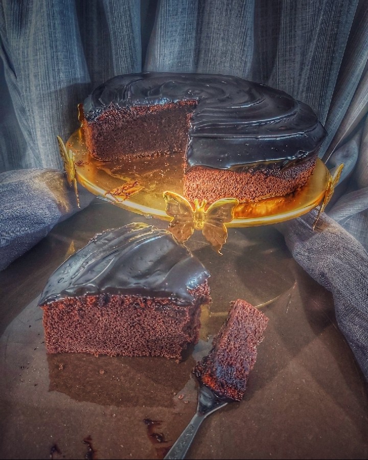 عکس کیک اسفنجی جادویی شکلاتی