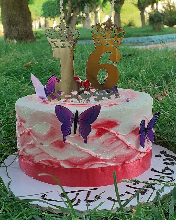 کیک تولددختر خاله ام(: