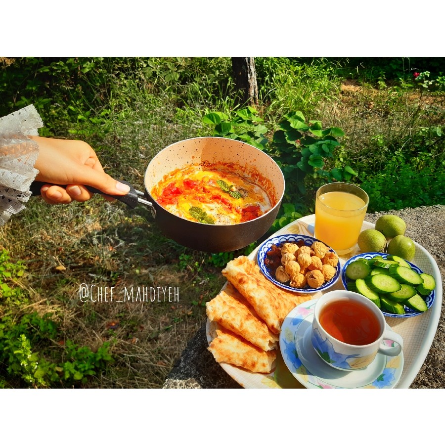 صبحونه ی رنگارنگ