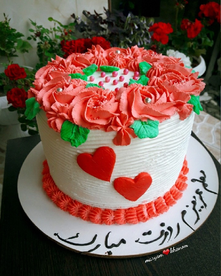 عکس کیک اسفنجی قنادی