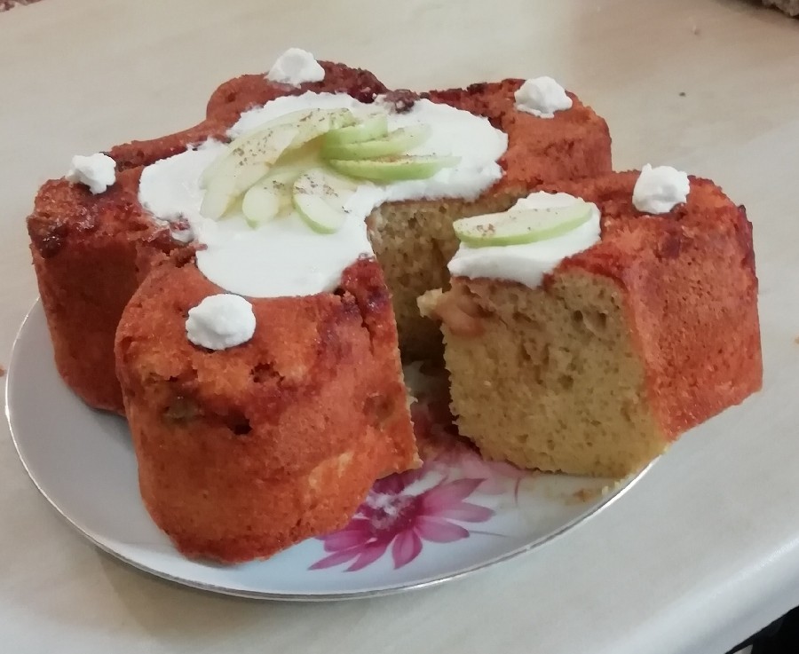 عکس کیک سیب و دارچین
