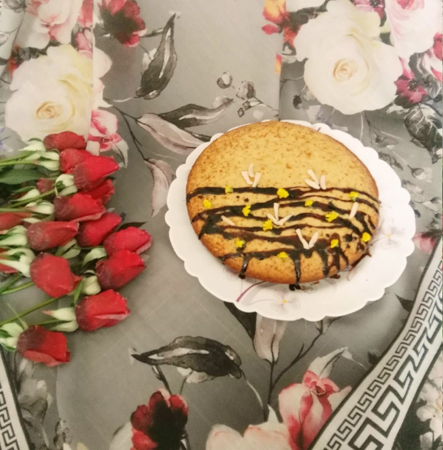 عکس کیک هل و گلاب وزعفران