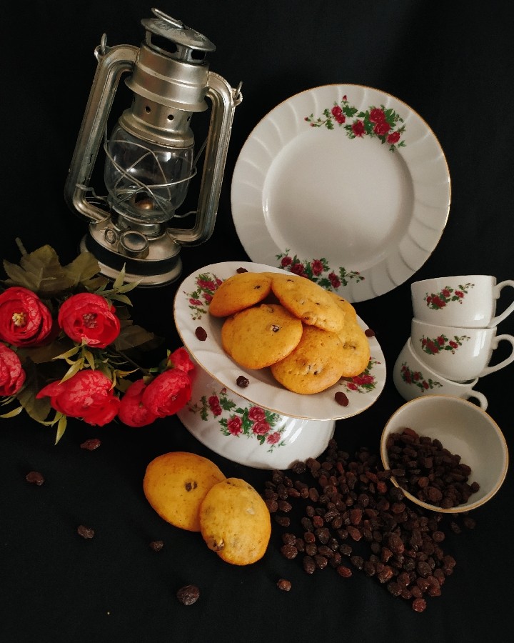 عکس کلوچه کشمشی شیرینی نوستالژی