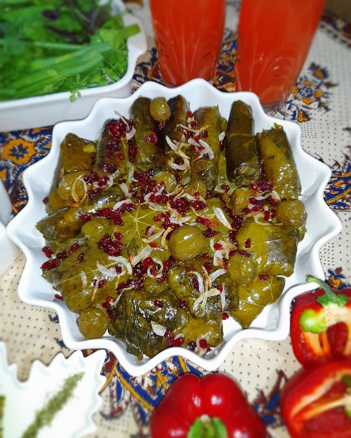 عکس دلمه برگ مو... دمی گوجه