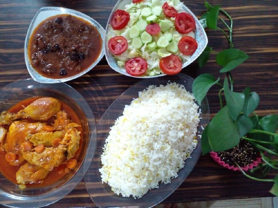 عکس چلو خورشت آلو و سالاد. 27 تیر 1401.عیدغدیر مبارک.