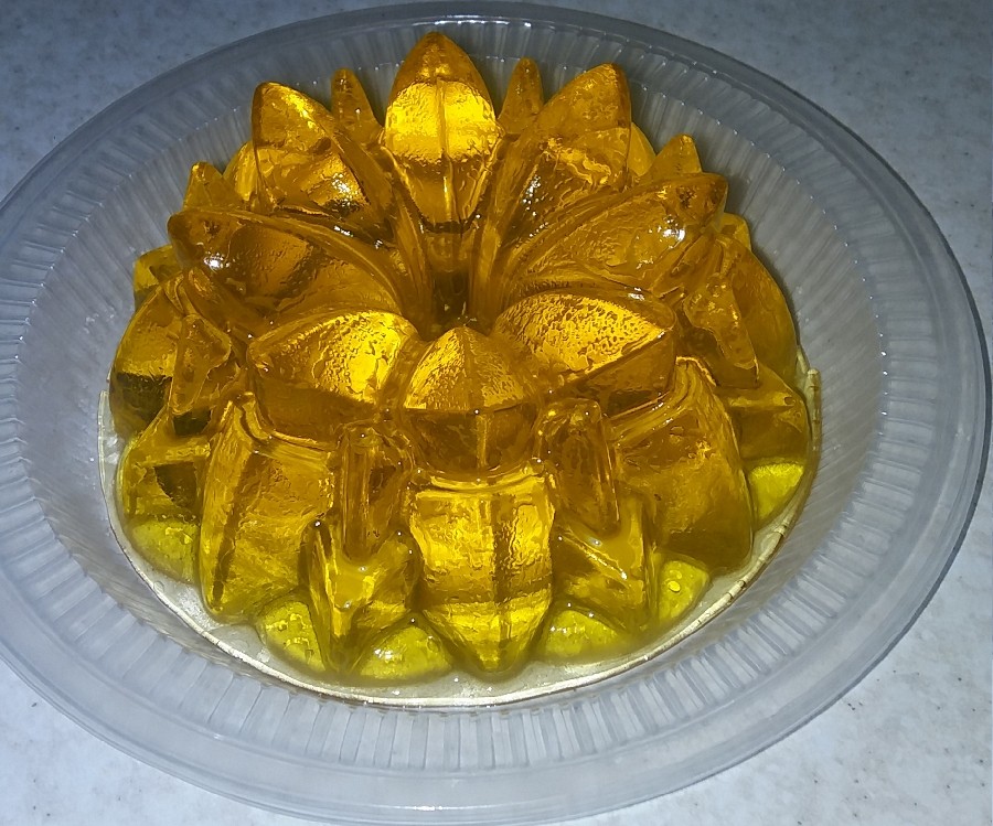 ژله قالبی?