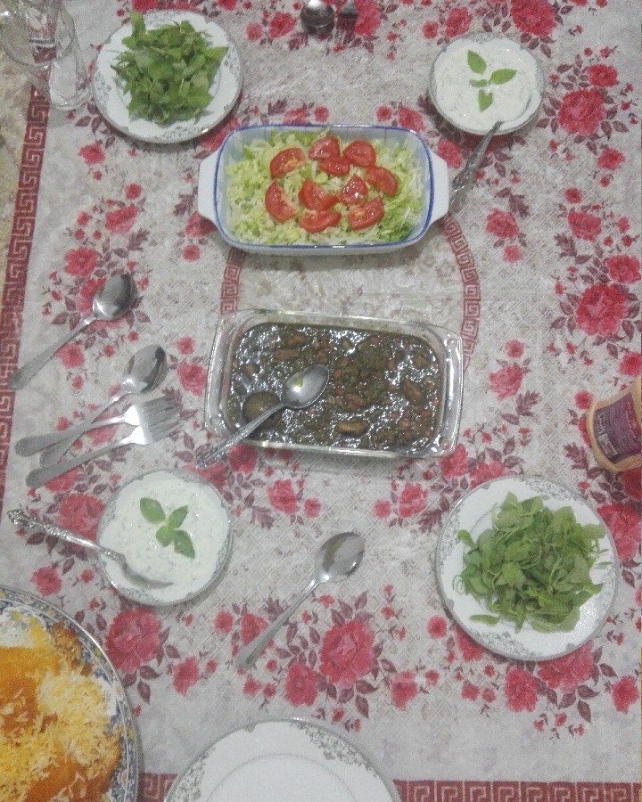 قرمه سبزی سفره ایرونی?