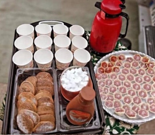 عکس گوشه ای از نذری کوچک ما