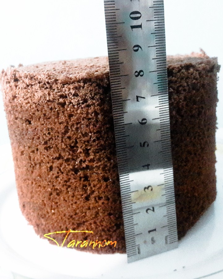 عکس کیک اسفنجی شکلاتی آسان(بدون جدا کردن زرده و سفیده)