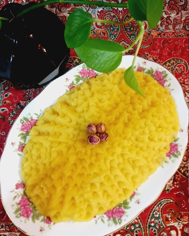 سلام دوستان حلوای زعفرانی تقدیم نگاهتان??