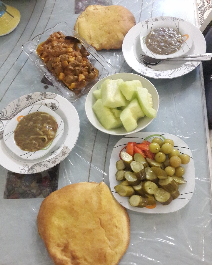 خیارشور خانگی و خوراک دل وجگرمرغ