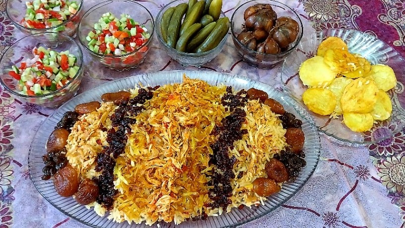 عکس زرشک پلو با مرغ مجلسی