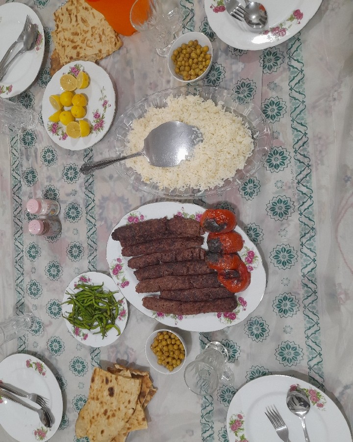 عکس سفره مهمانی