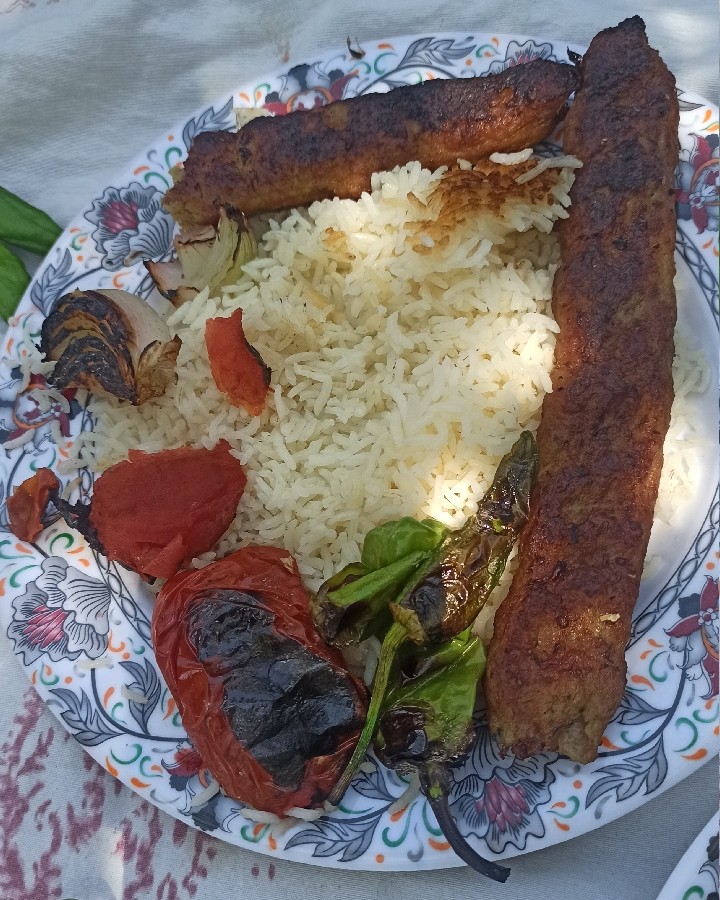 کباب کوبیده لطفا ورق بزنید