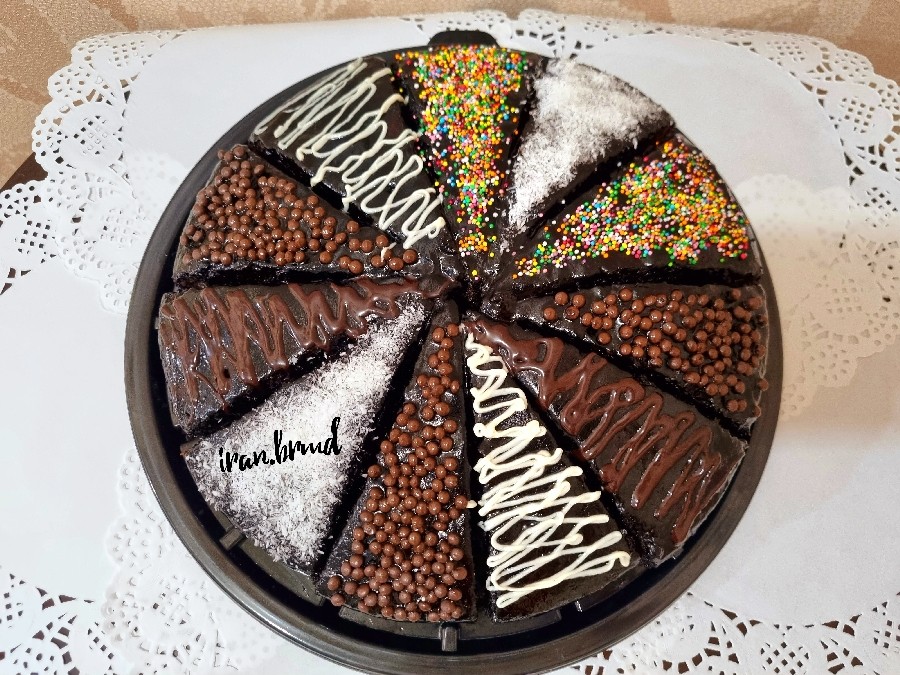 عکس کیک شکلاتی سفارشی