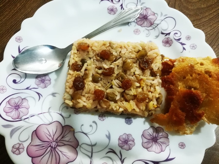 پلو عدس و کشمش قالبی برای پسر گلم