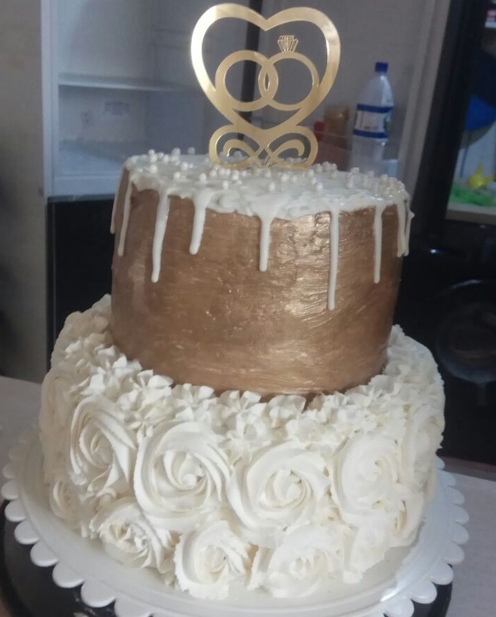 سفارشی، کیک عروسی