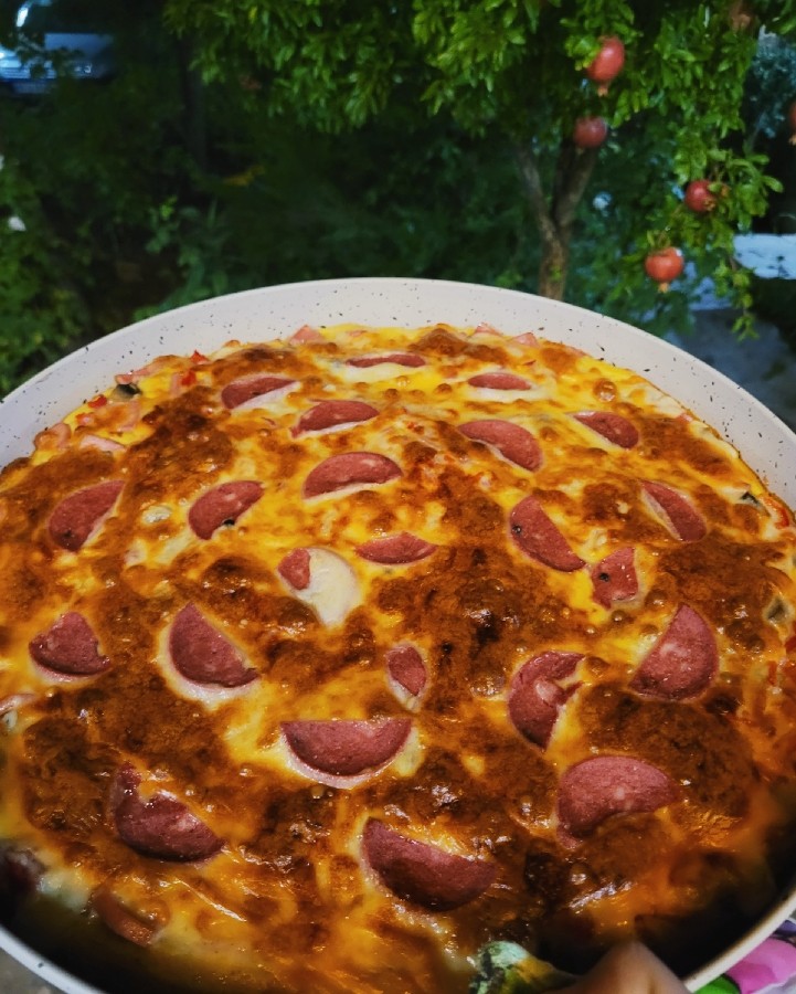 پیتزا پپرونی داغ