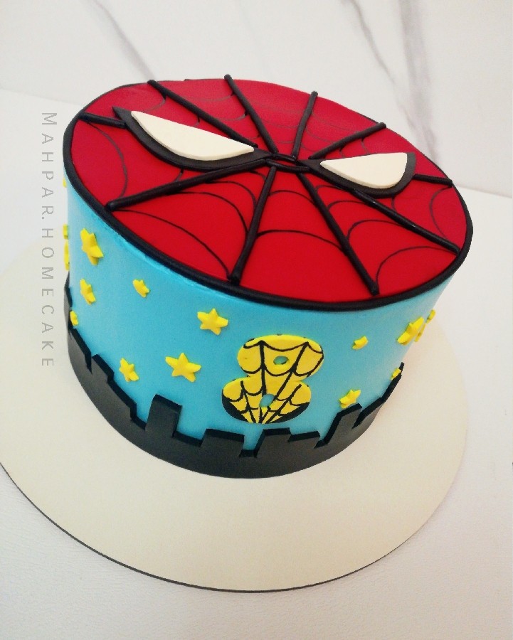 عکس کیک سفارشی مرد عنکبوتی 