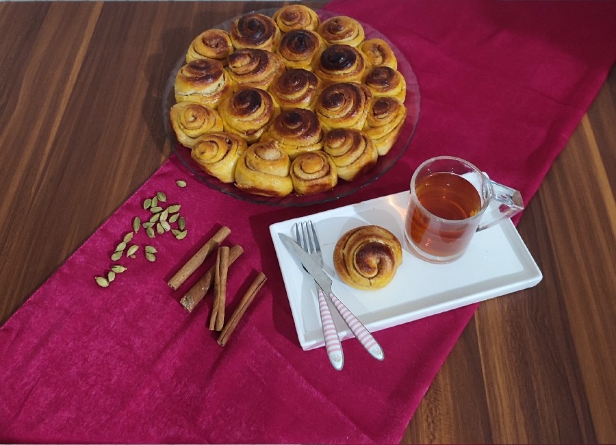 عکس نون رول دارچینی