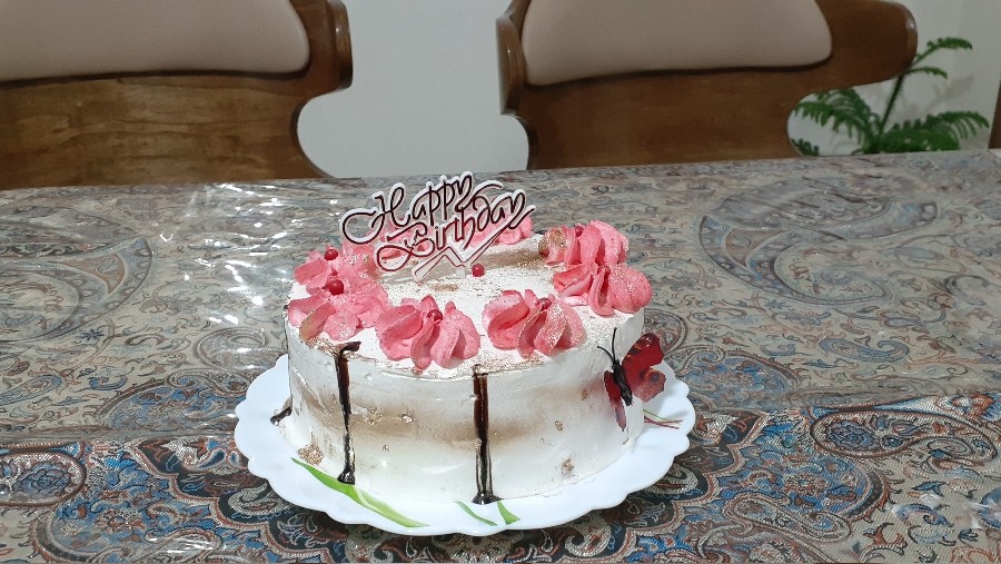 عکس برای تولد خودم کیک درست کردم 
