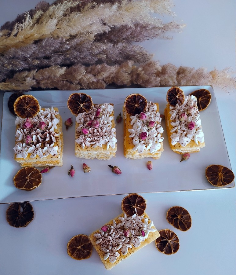 عکس شیرینی خامه ای