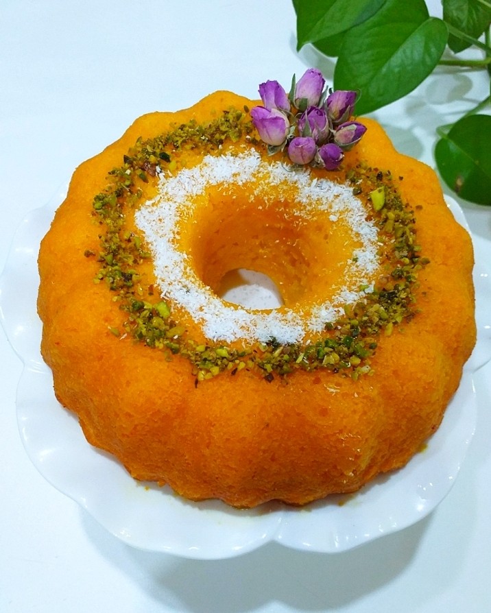 عکس کیک گلاب و زعفران. 