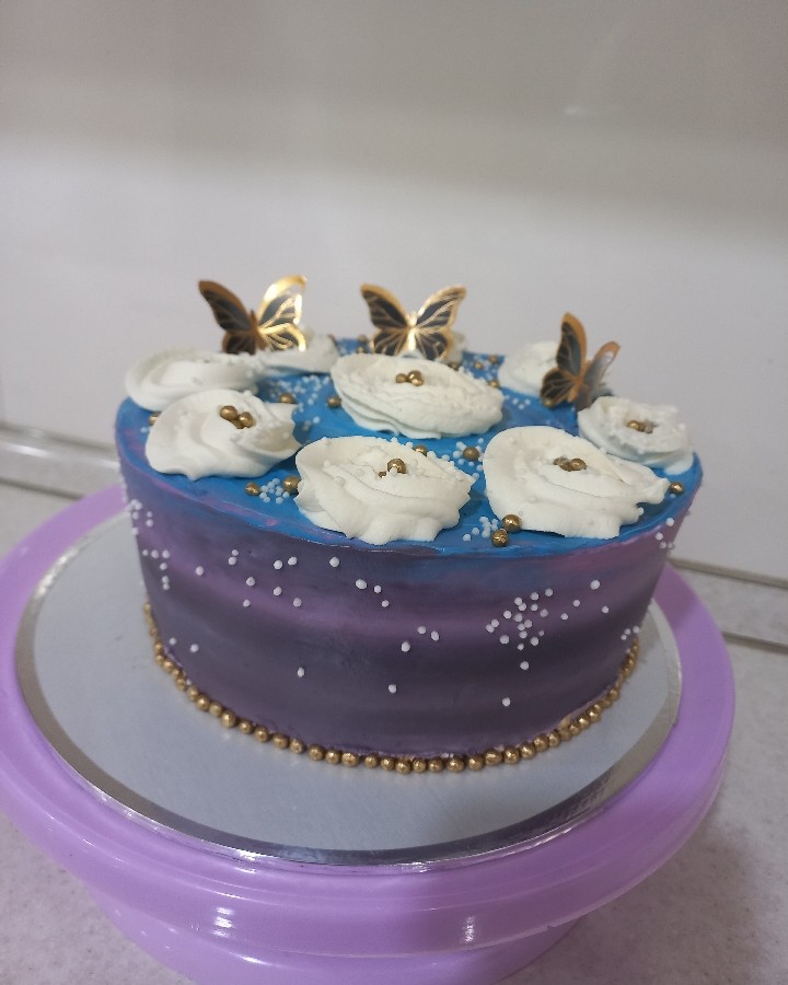 عکس اولین کیک اسفنجی خامه کشی من♥️