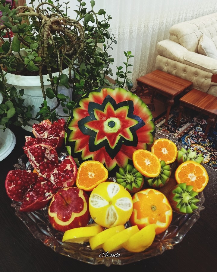 حکاکی هندوانه و میوه