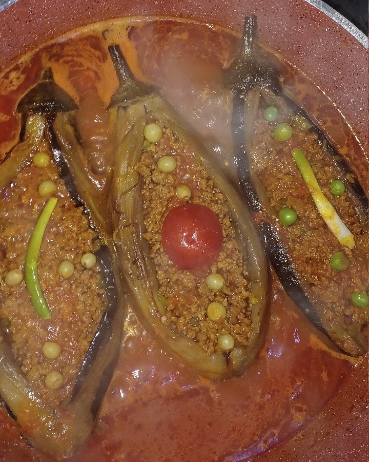 بادمجون شکم پر