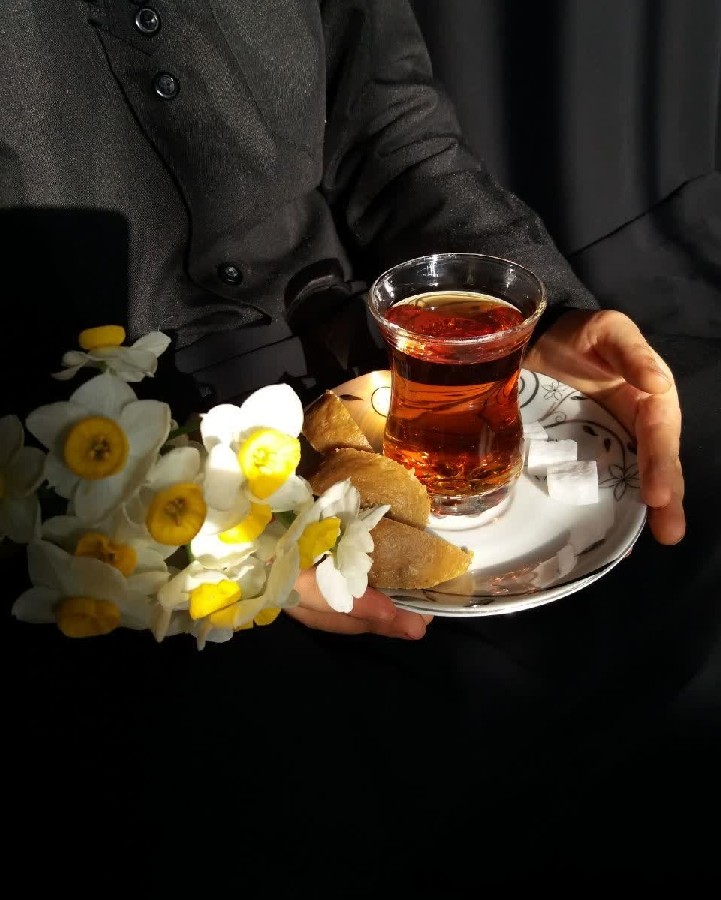 عکس حلوای اوماج و چای روضه 