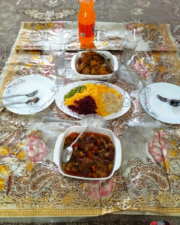 عکس شام دونفره 
مرغ و خوراک گوشت 