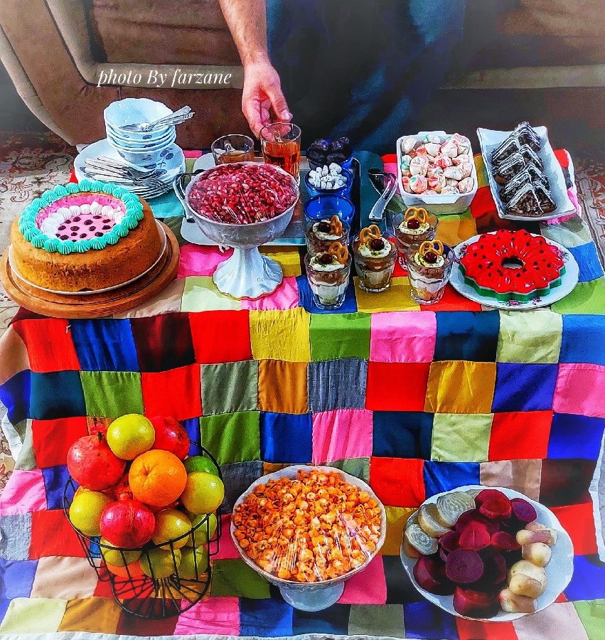 عکس سفره ی یلدا