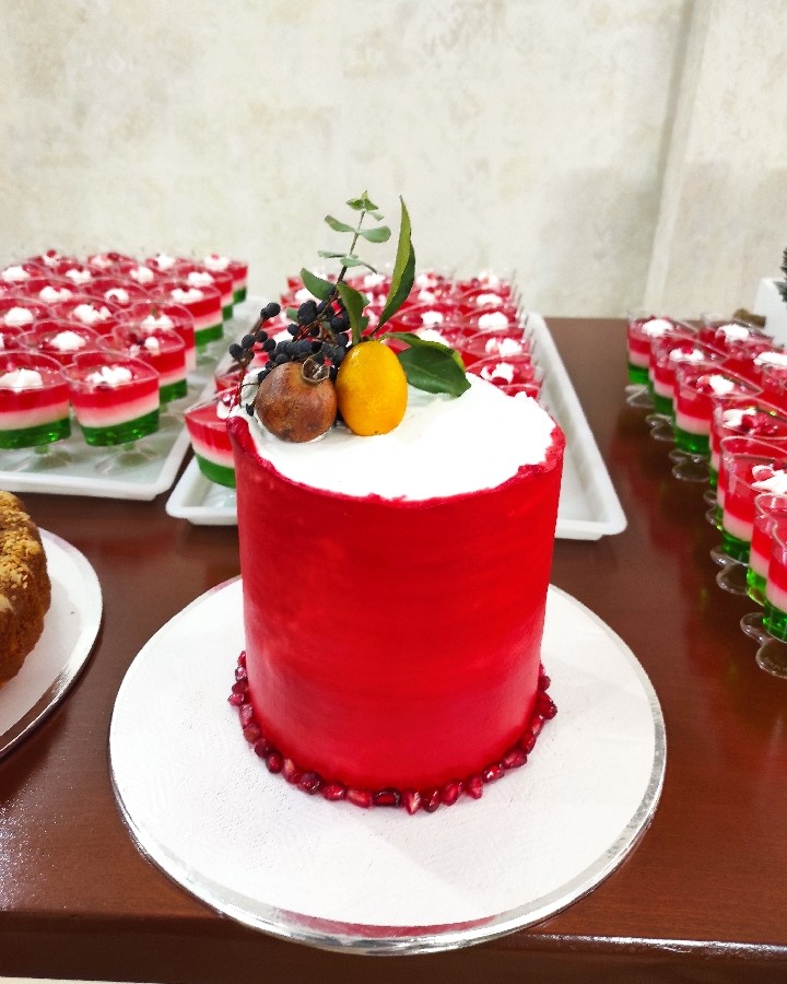 عکس کیک اسفنجی قنادی