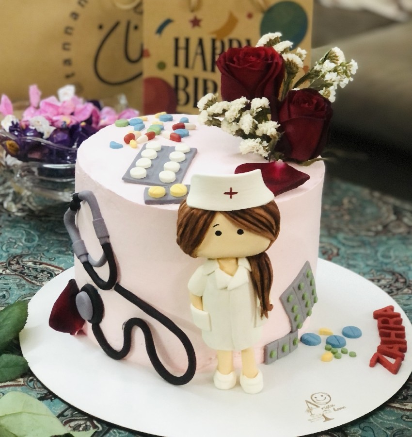 کیک تولد با تم پزشکی 
ساخت دوست عزیزم فرشته خانم . 