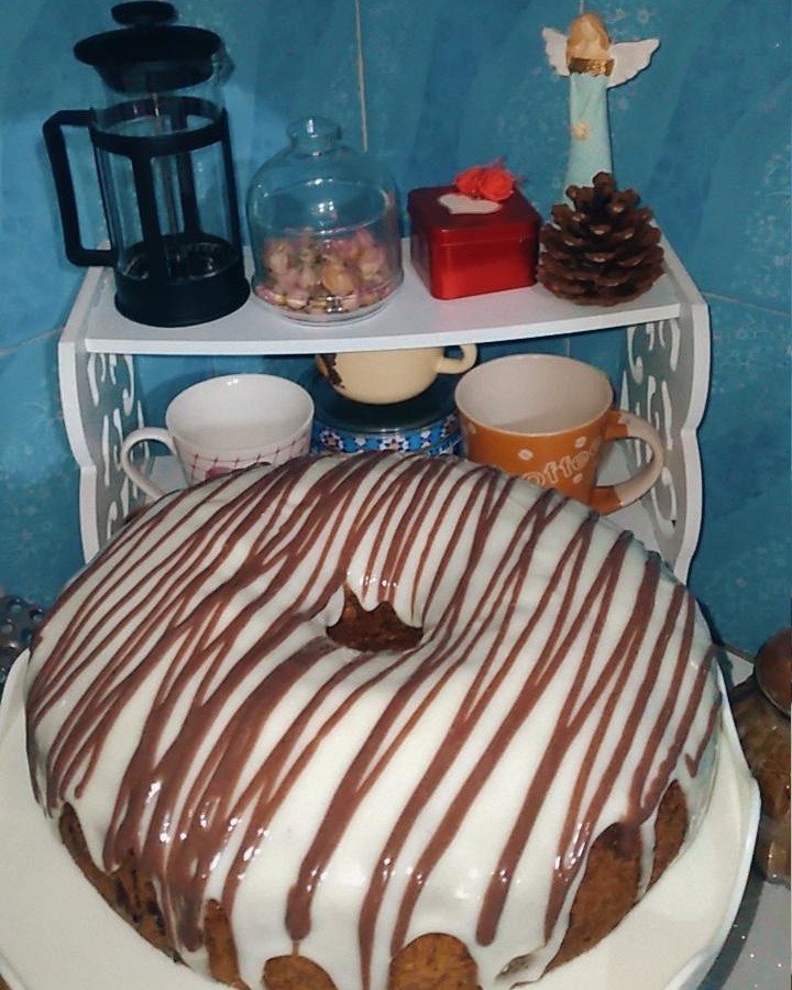 کیک با رویه کرمدار به مناسبت روز مادر