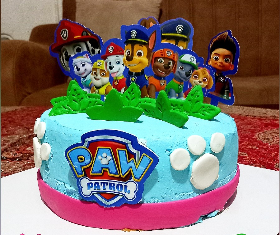 کیک تولد سگ های نگهبان