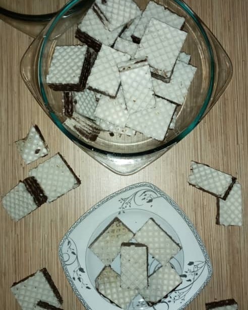 عکس ویفر شکلاتی