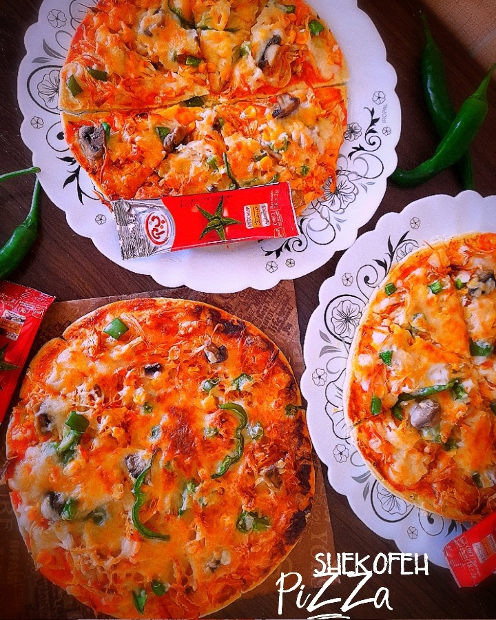 عکس پیتزا مرغ و قارچ‌