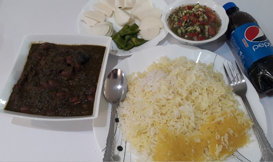 عکس قورمه سبزی ناهار امروزمون