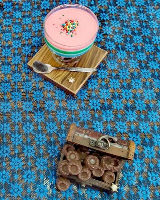 عکس دسر پاناکوتا و شکلات قالبی