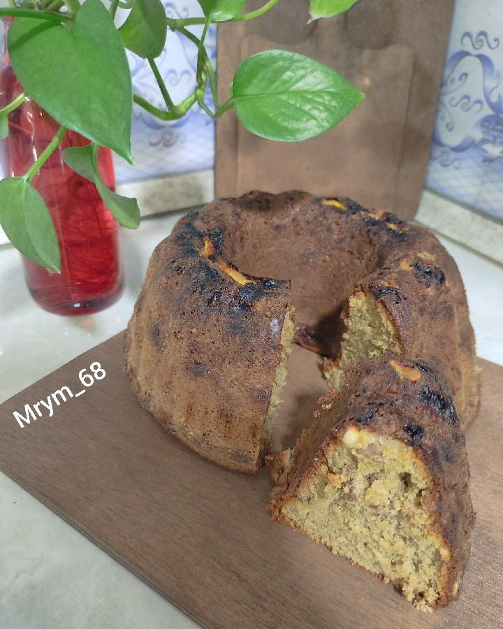 عکس کیک موز و گردوی نسکافه ای