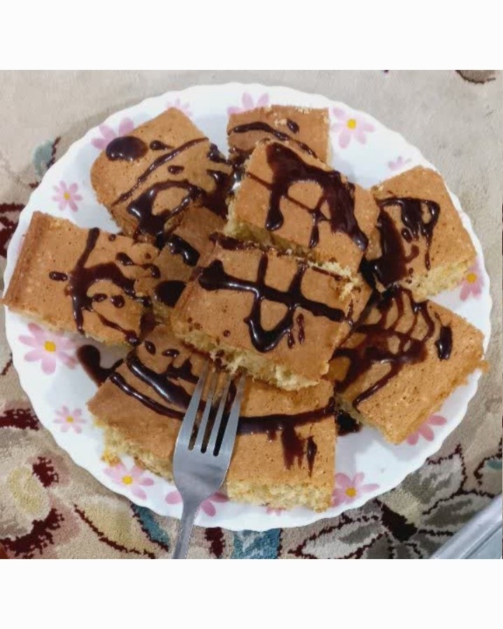 عکس کیک پرتقال با سس شکلات